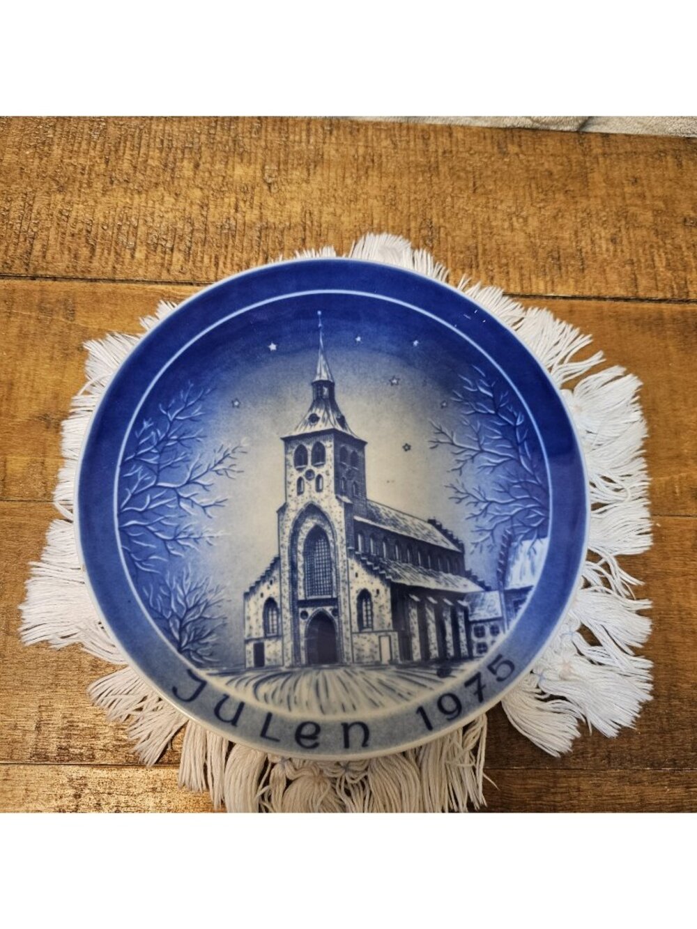 Vintage 1975 Bareuther / Julen Christmas Church Collector Plate Germany